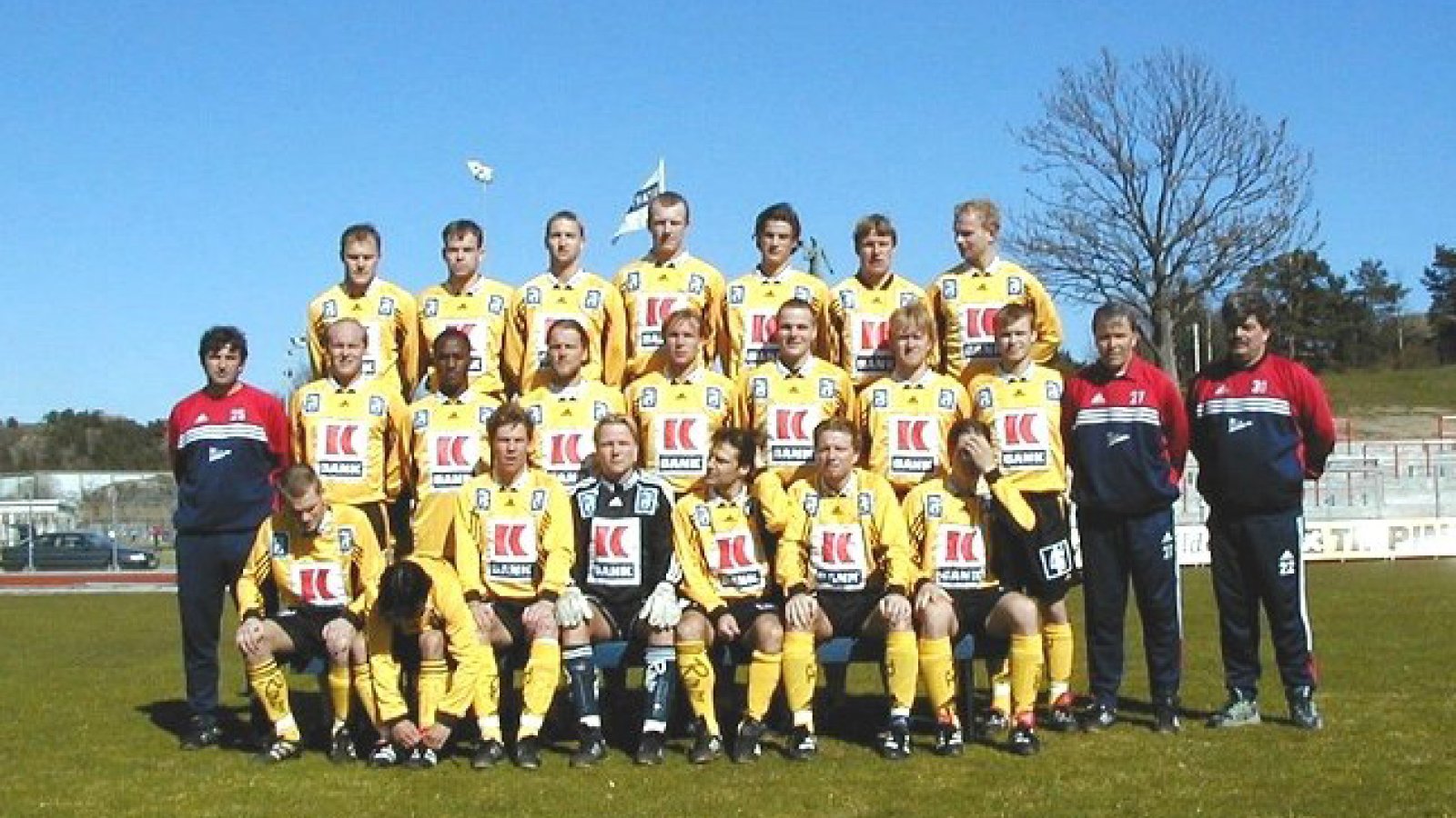 IK Start oppstilt til lagbilde 1999