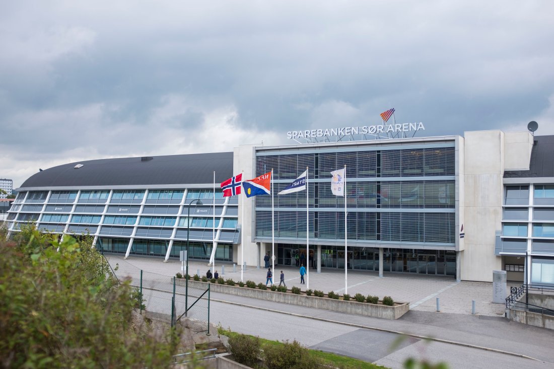 Oppmøte ved blomsterkassen utenfor hovedinngangen (inngang #7) senest 30 minutter før kampstart. Foto: Tor Erik Schrøder / NTB scanpix<br />​​​​