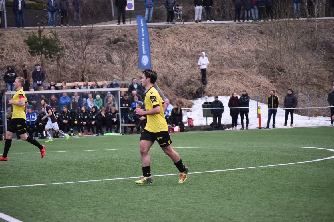 Altin Ujkani spilte andre omgang, og fikk dermed sin debut for Start. Gratulerer!