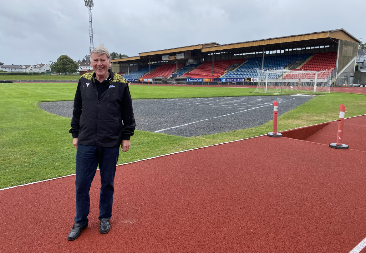 Bostrøm opplevde sitt største øyeblikk som speaker da Start slo Eintracht Braunschweig 1-0 i UEFA-cupen på gamle Stadion i 1977.