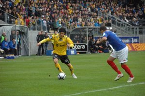 Christian Bolaños herjer allerede fra start