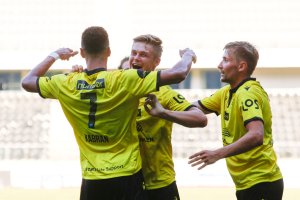 Stor jubel etter at Mathias Bringaker scorer kampens 1-1 mål. Foto: Tor Erik Schrøder / NTB scanpix