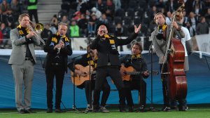 Hymnesangere runde27