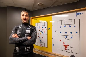 Azar foran taktikktavlen