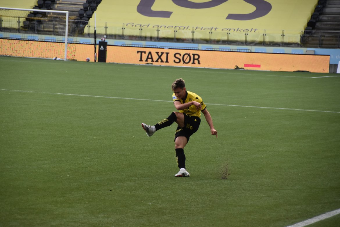 Altin Ujkani i skuddet