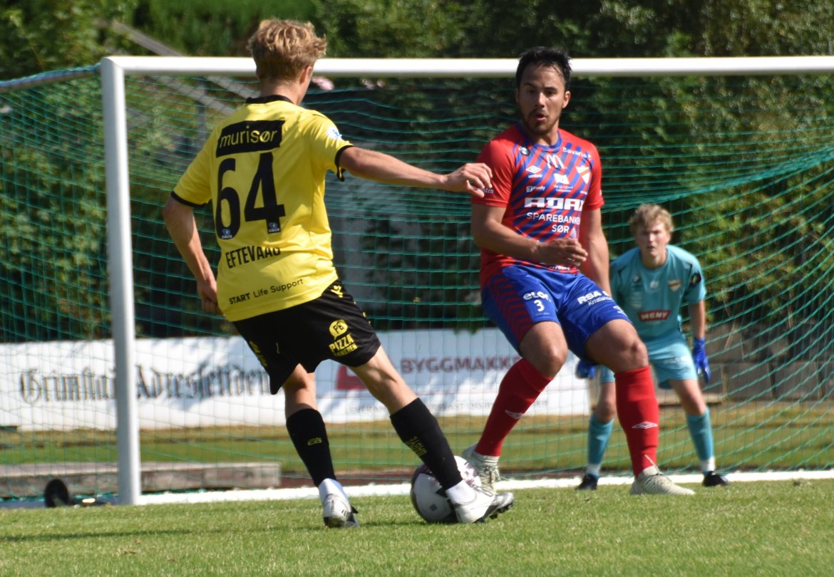 Levi Eftevaag spilte en glimrende kamp for bortelaget på Fevik stadion