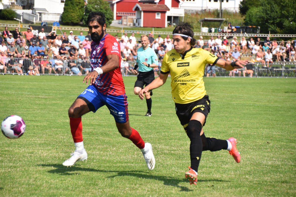 Eman Markovic med en god kamp på Fevik stadion