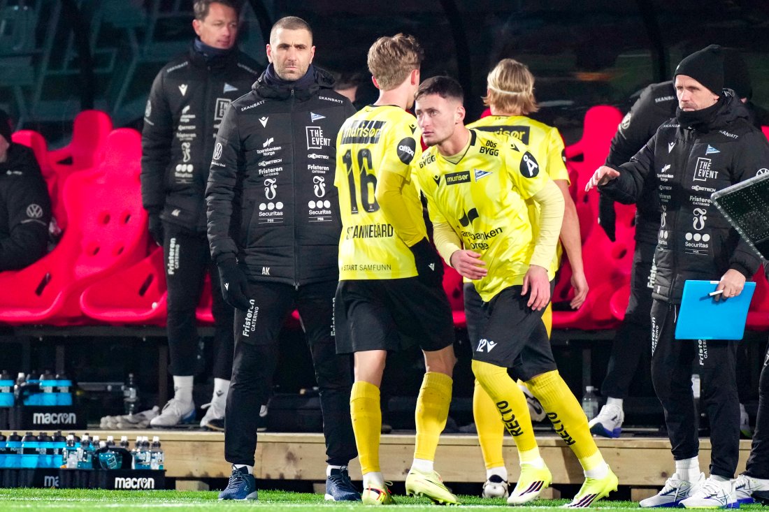 Deni fikk sin debut i Eliteserien i første serierunde mot KFUM. Foto: Terje Bendiksby / NTB
