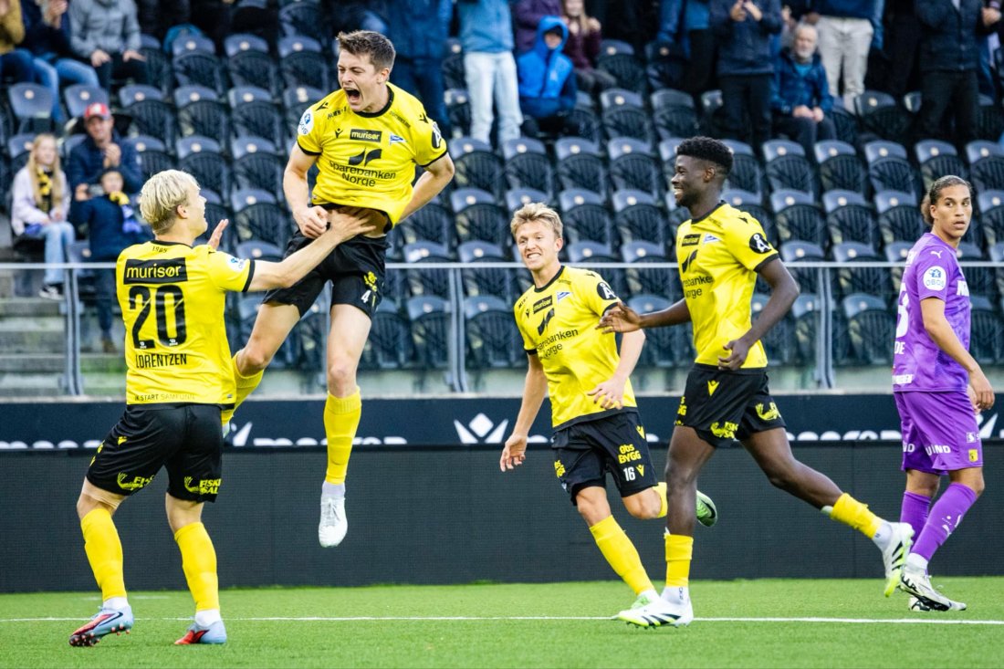 Det ble en deilig 4-0 seier mot Raufoss og to scoringer på midtstopper Sivert Sira Hansen! Foto: Tor Erik Schrøder.