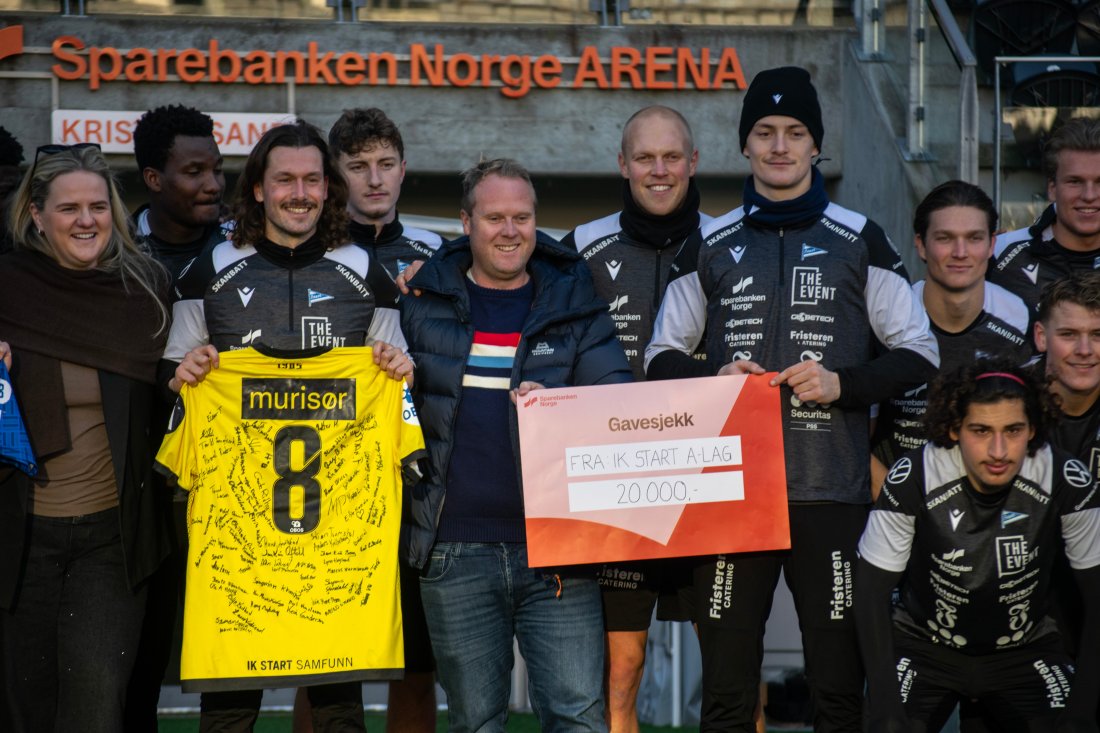 Samarbeidet med Finns.Fairway og Å Energi Varme har vært en utrolig viktig faktor for oss i 2025. Nå forlenges også avtalen i 5 år, slik at det kan spilles masse fotball på stadion i vinter.