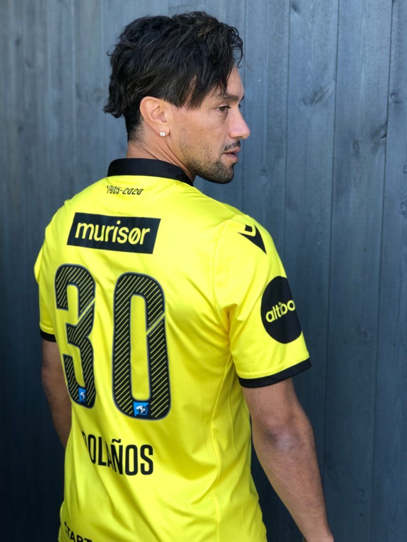 Bolaños har valgt draktnummer 30.<br /> 