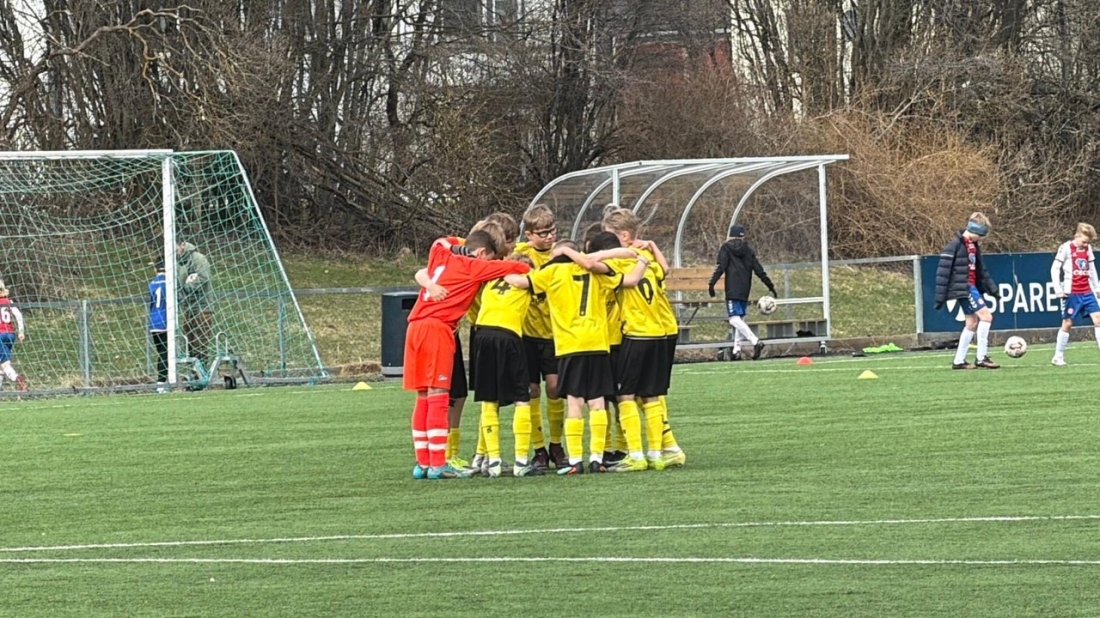Gjengen samlet før kampen mot Bryne.