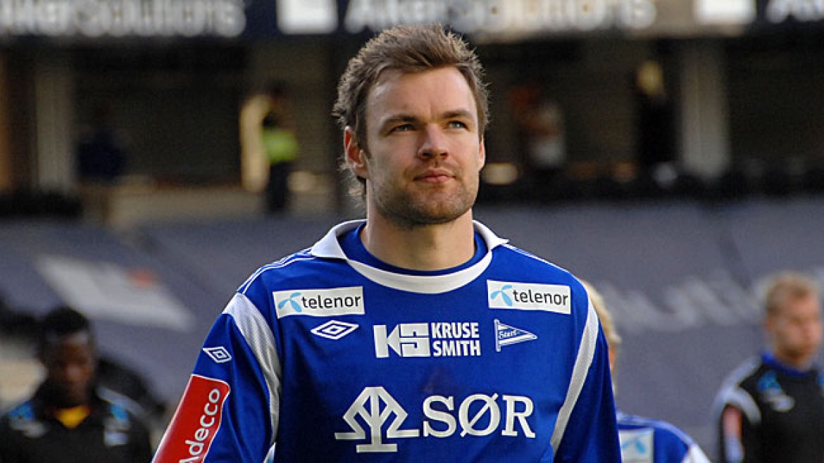 Runde13 Alexander portrett