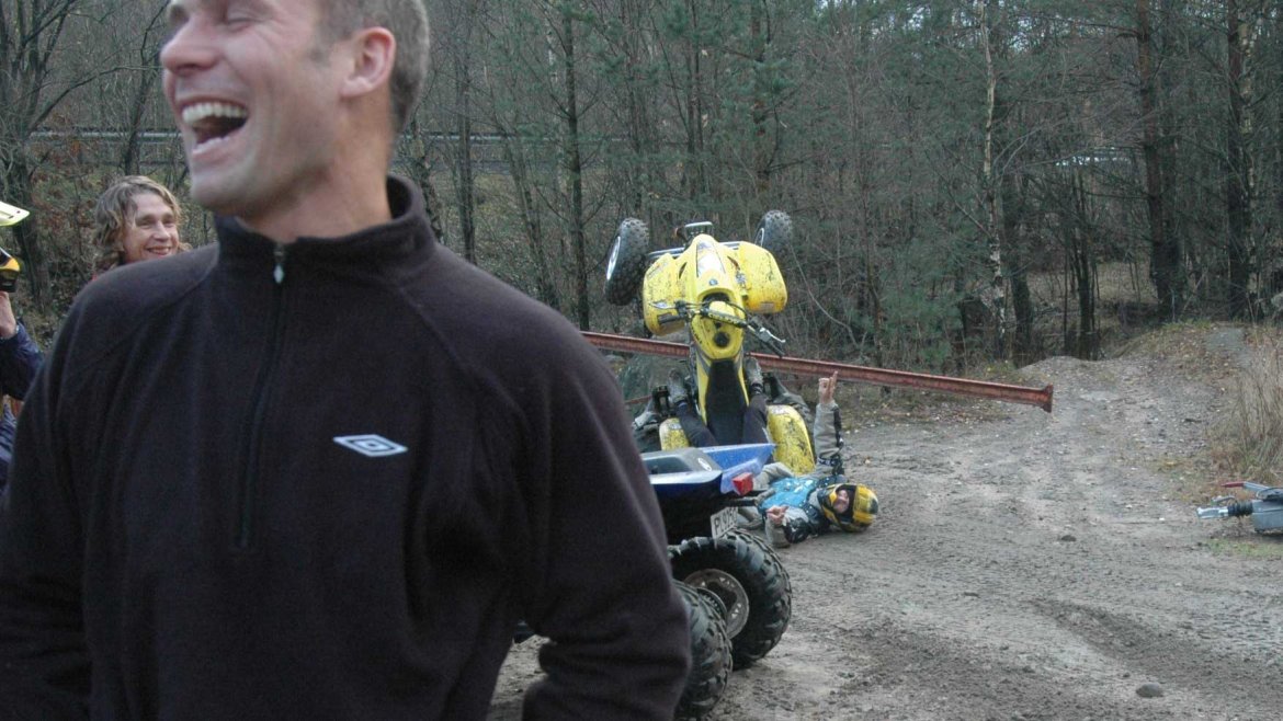 Steinar Pedersen ler godt av firehjulingen som steilet