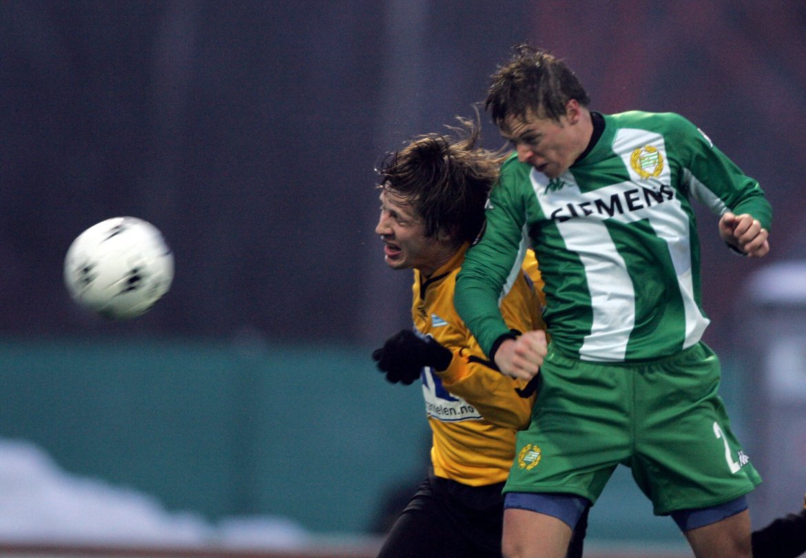  Hammarby - Start: David Johansson, Hammarby nickar in 2-0. i duell med Geir Ludig Fevang