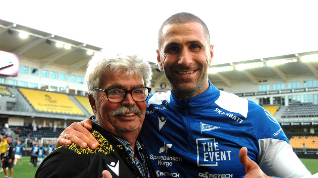 Kai Eriksen og Azar Karadas med tommelen opp for tre poeng