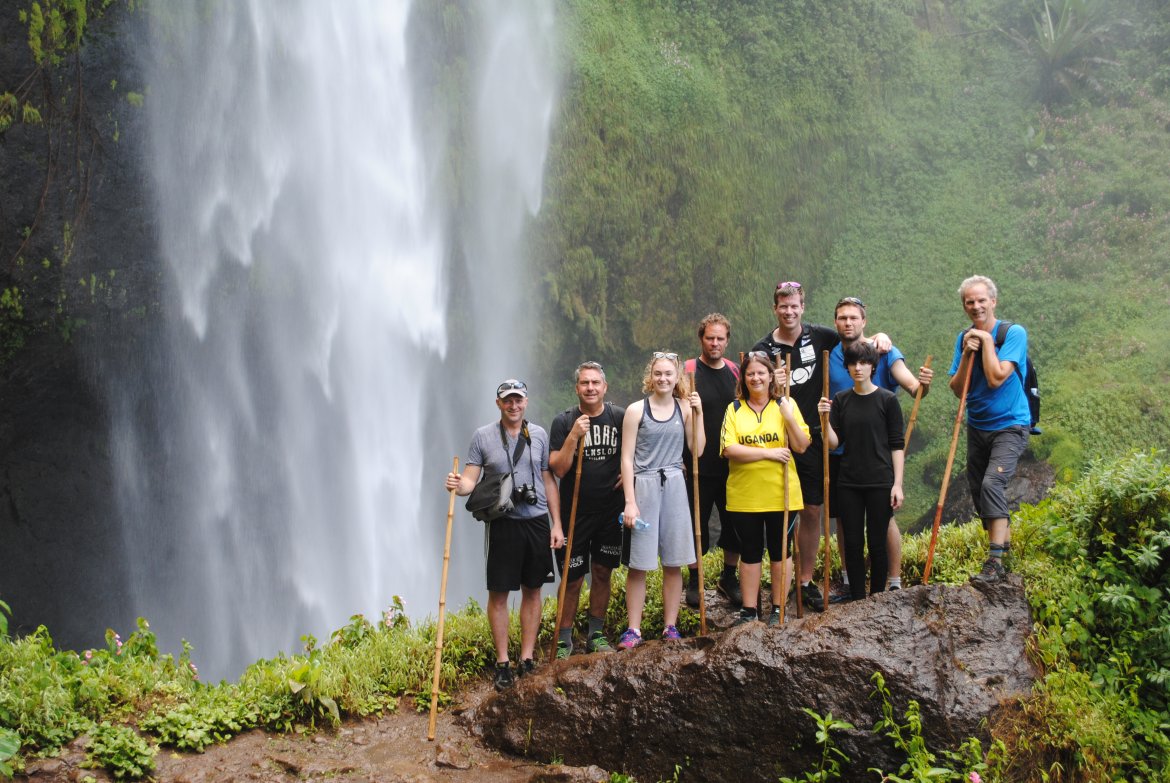 Hele gjengen fra Norge. Vi hadde en strålende tur, med mange sterke og fine opplevelser. Her ved Sippi falls.