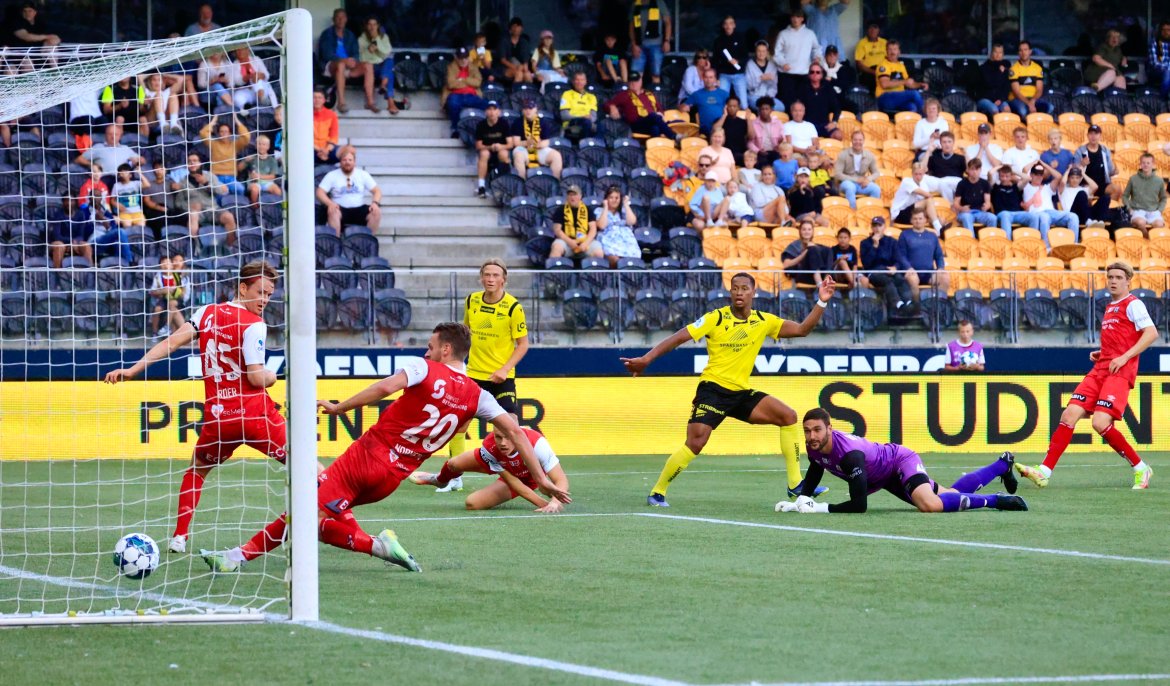 Zakaria Sawo øker til 2-0 mot Bryne på Sparebanken Sør Arena. Foto: Tor Erik Schrøder