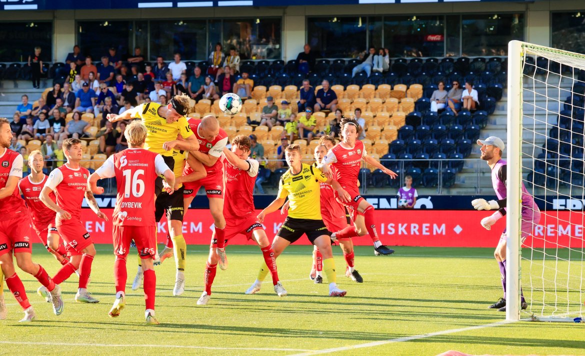 Bjarni fastsetter sluttresultatet til 6-0. Foto: Tor Erik Schrøder