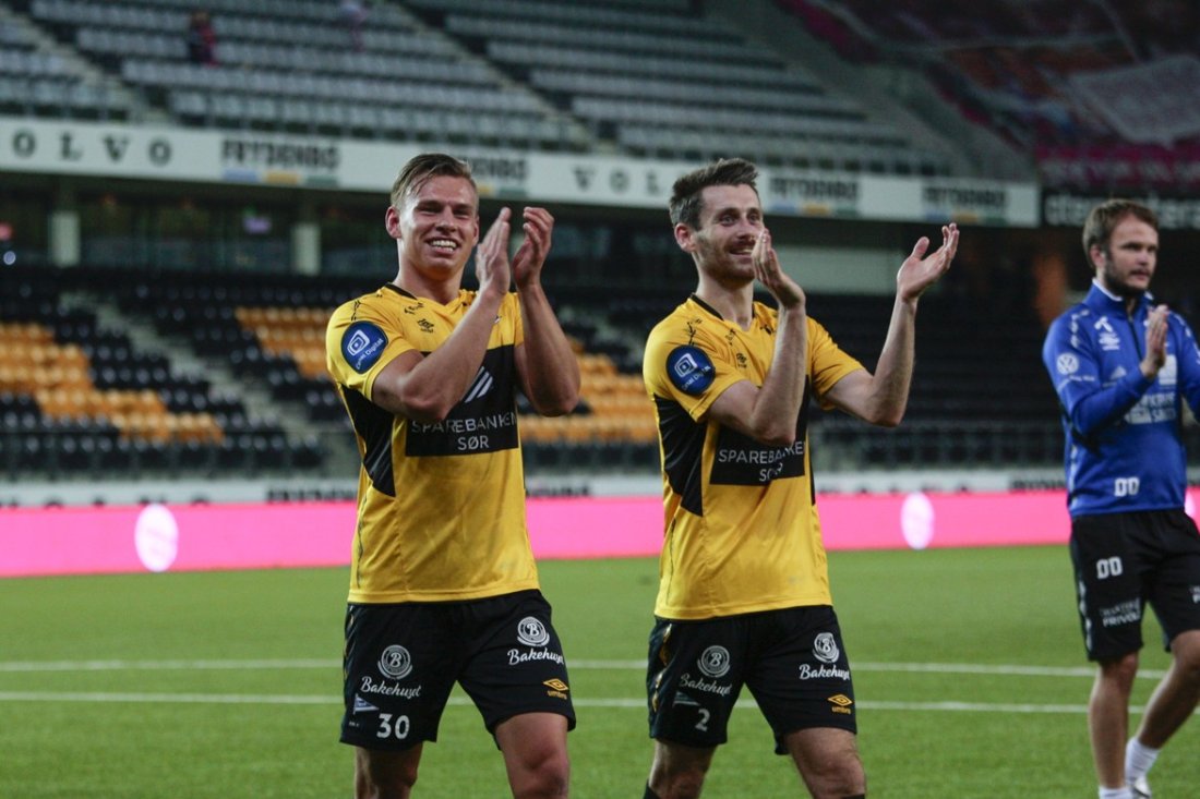 Lasse Sigurdsen har en fortid som spiller både Start, KFUM og Fløy. Her sammen med tidligere lagkamerat Jens Kristian Skogmo.