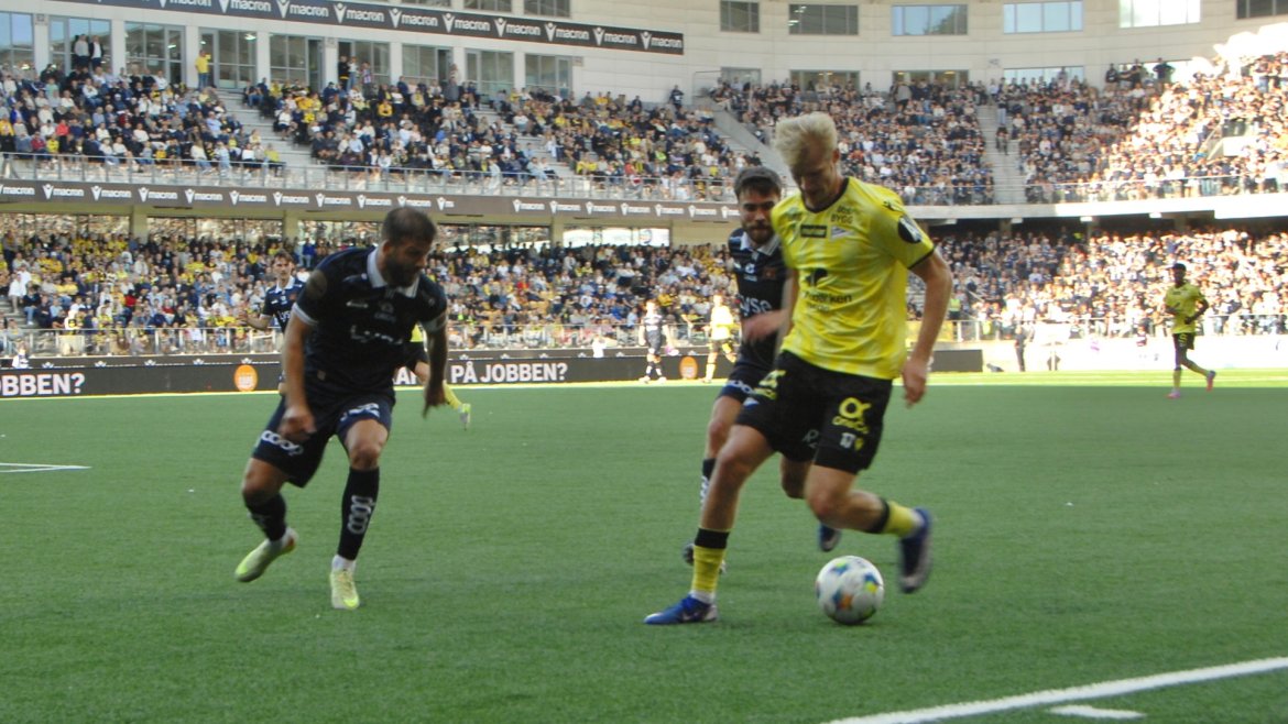 Jesper Cornelius utfordrer Zlatko Tripic