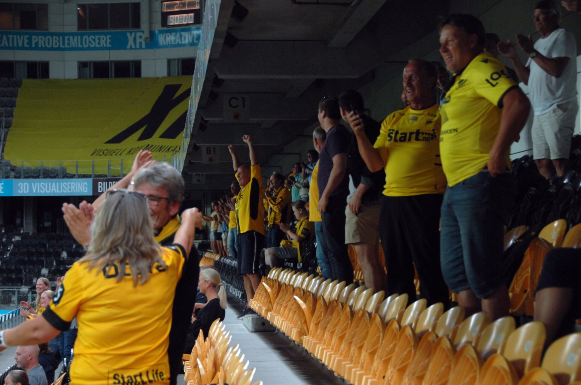 Jubel på tribunen