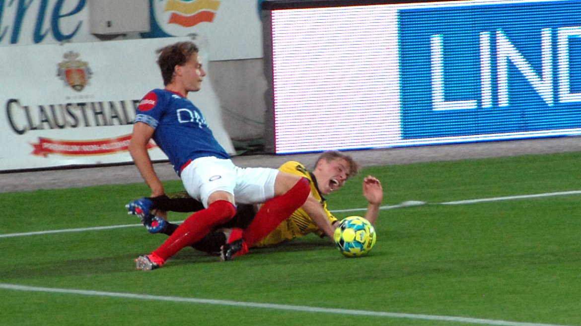 Ugland felles til straffe