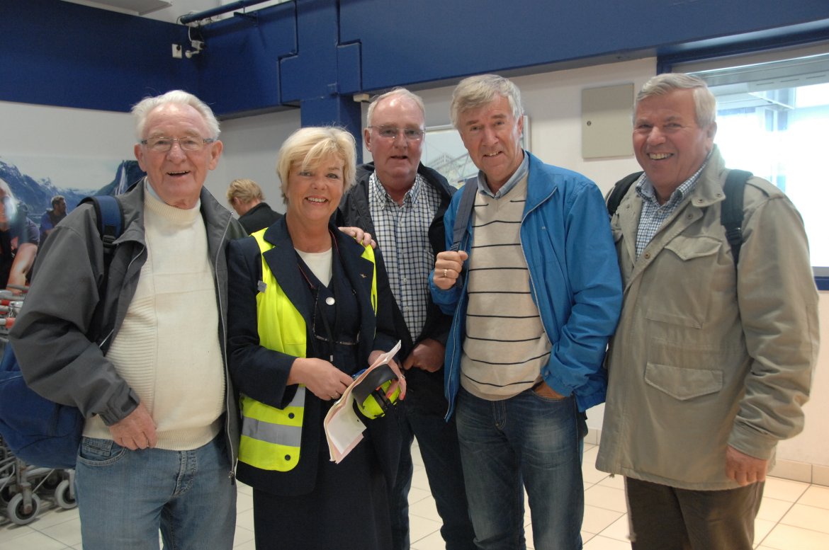 Gamle kjente på Vigra flyplass: Alf Mathisen, Gunn Leikanger Skuseth, Finn Hansen, Gunnar Jonassen