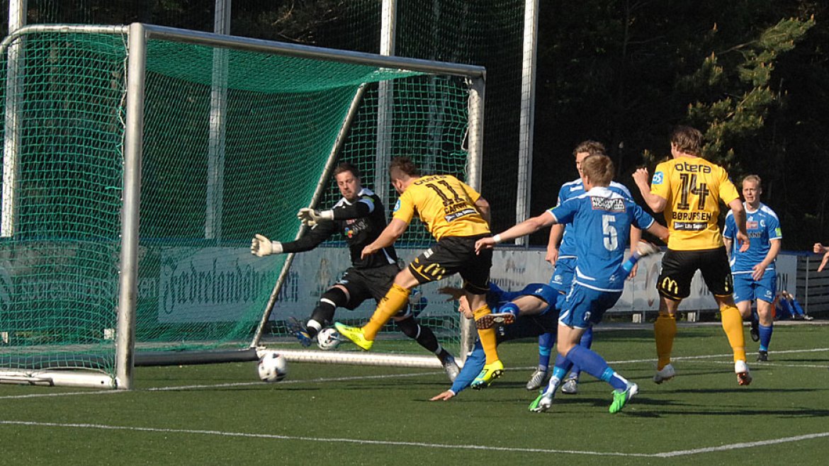 Fløy-Start Castro scorer