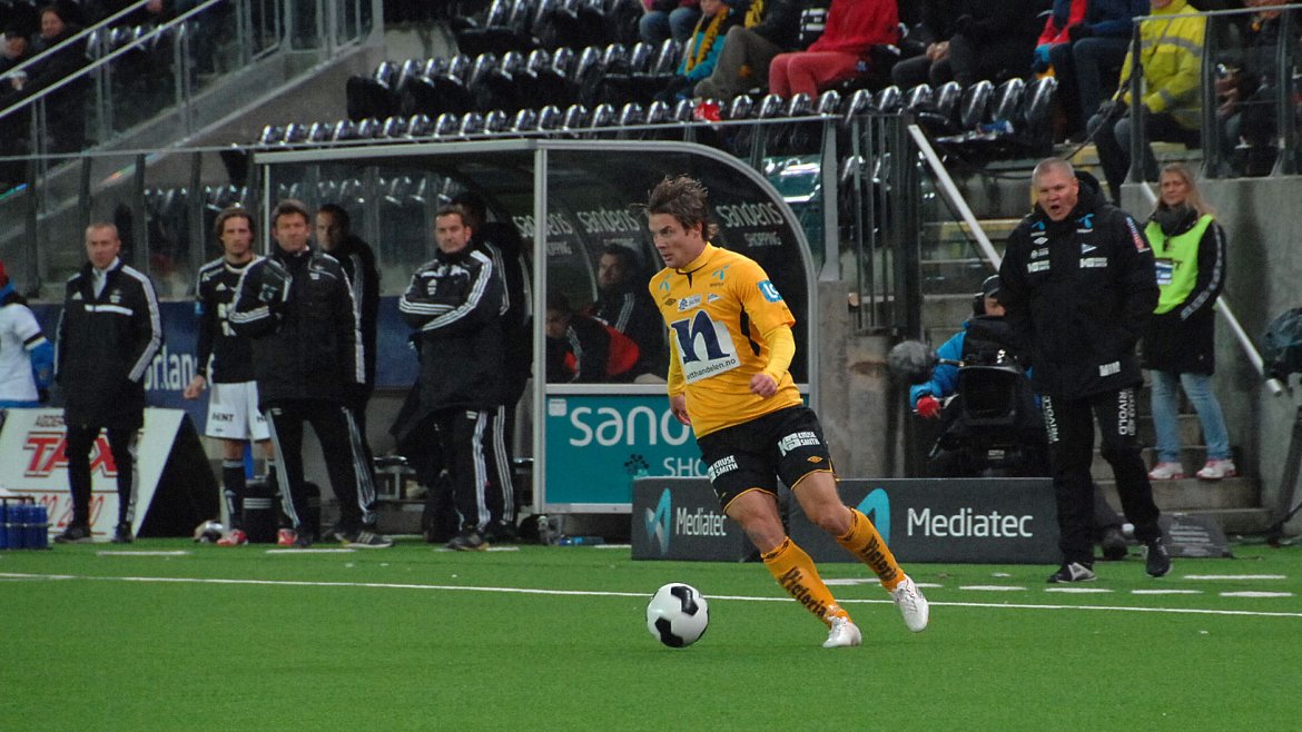 Runde27 Espen B foran benken