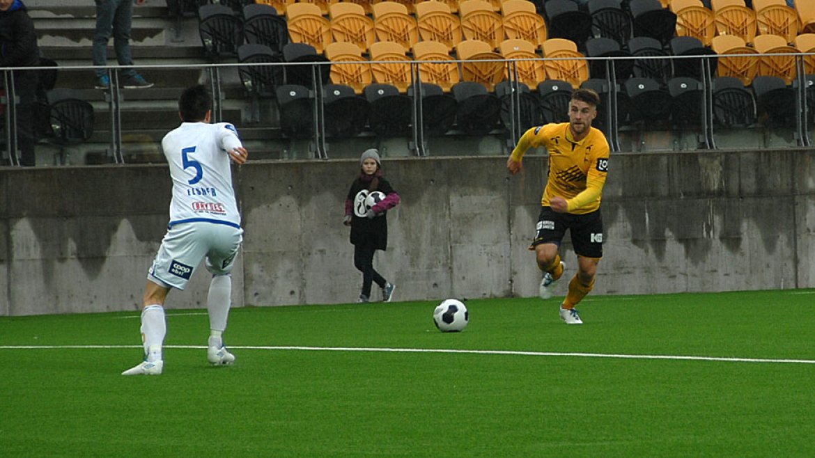 Start-FKH Gummi kjemper om ballen