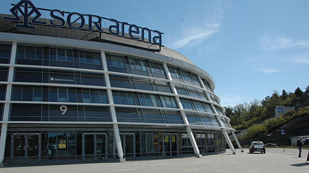 Sør Arena forside vest, inngang 9