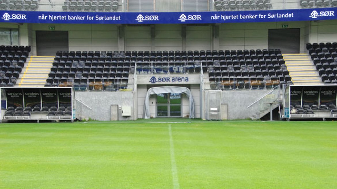 Sør Arena inngang til banen