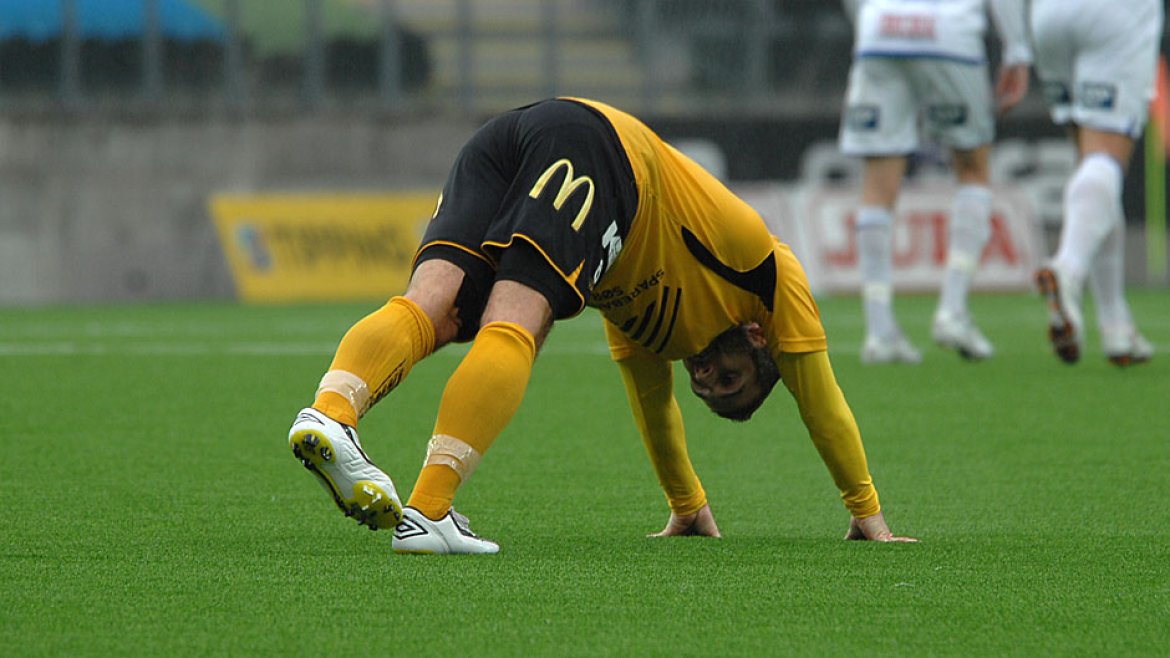 Start-FKH Espen Hoff strekker muskulaturen