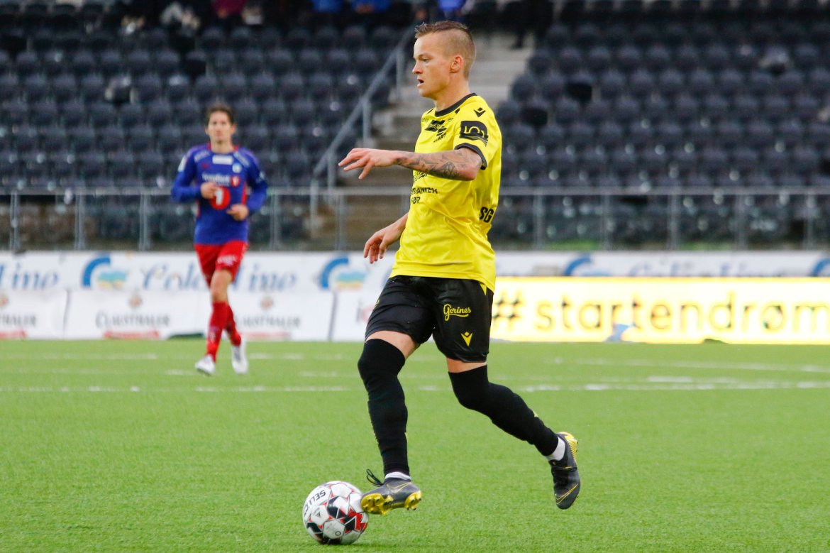 Aron Sigurdarson hadde mange sjanser til å score, men toppscoreren vår måtte se alle forsøkene gå utenfor mål eller bli reddet av bortelagets gode keeper. Foto: NTB scanpix/Tor Erik Schrøder