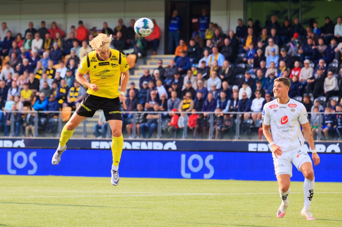 Jonatan Braut Brunes header inn et av sine tre mål mot Sogndal.
Foto: Tor Erik Schrøder