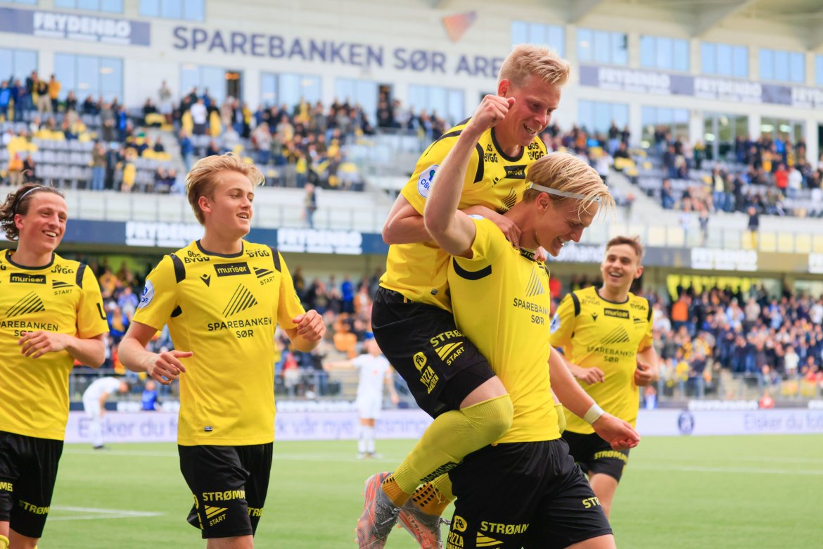Jonatan Braut Brunes og Eirik Schulze Jubel for Braut-mål
Foto Tor Erik Schrøder