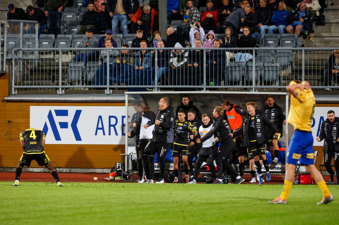 Dommeren har blåst og Start har vunnet