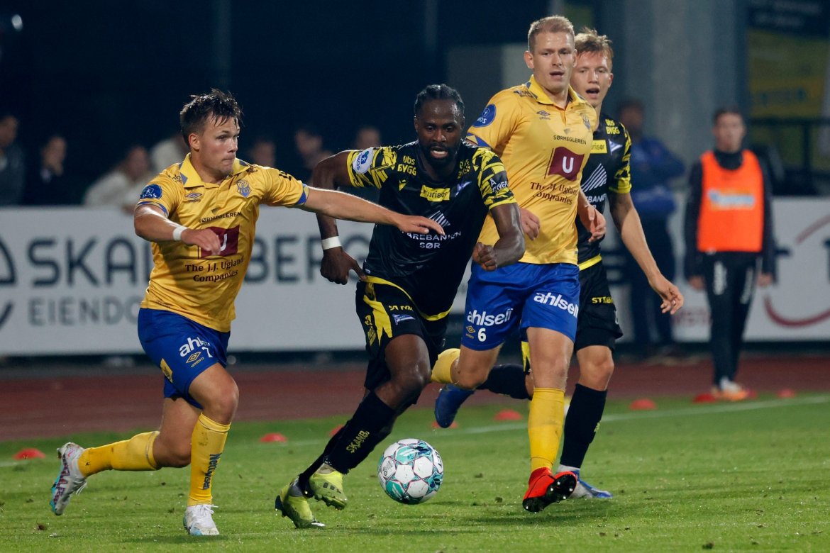 Sakor parkerer Wichne